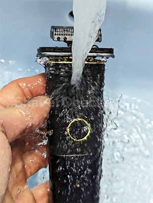 Being able to clean the Andis reSURGE with water is very convenient.