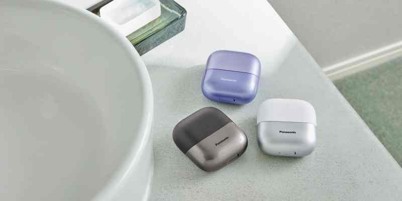 The 3 color variations of the Panasonic ES-CM3A.