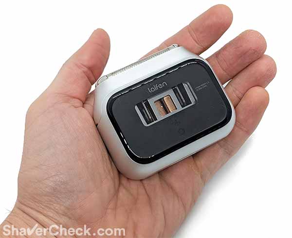 The new Laifen P3 Pro held in hand.