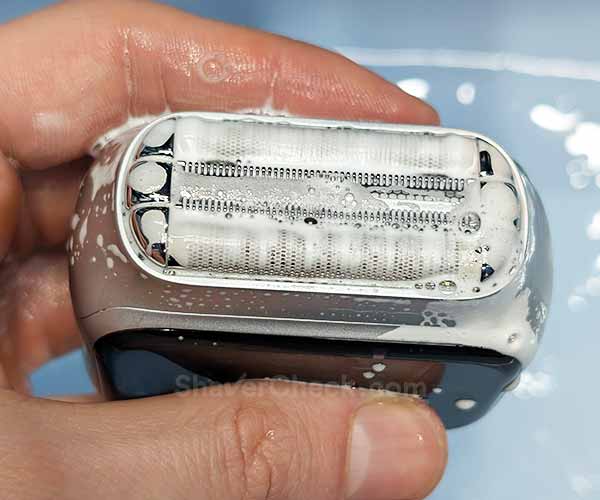 Cleaning the Laifen P3 Pro with water and soap.