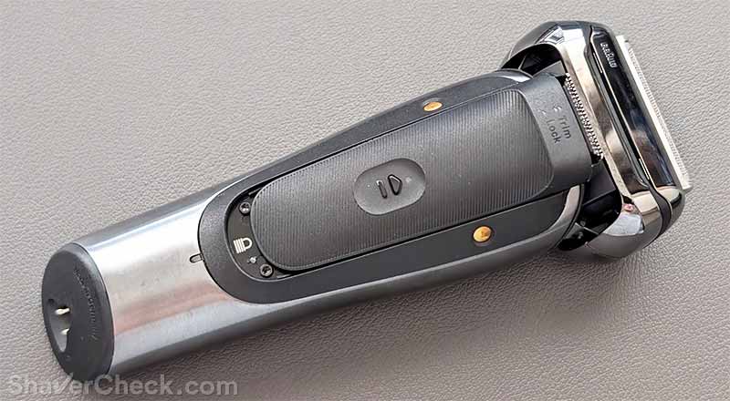The trimmer and head locking switch on the Braun Nevo.